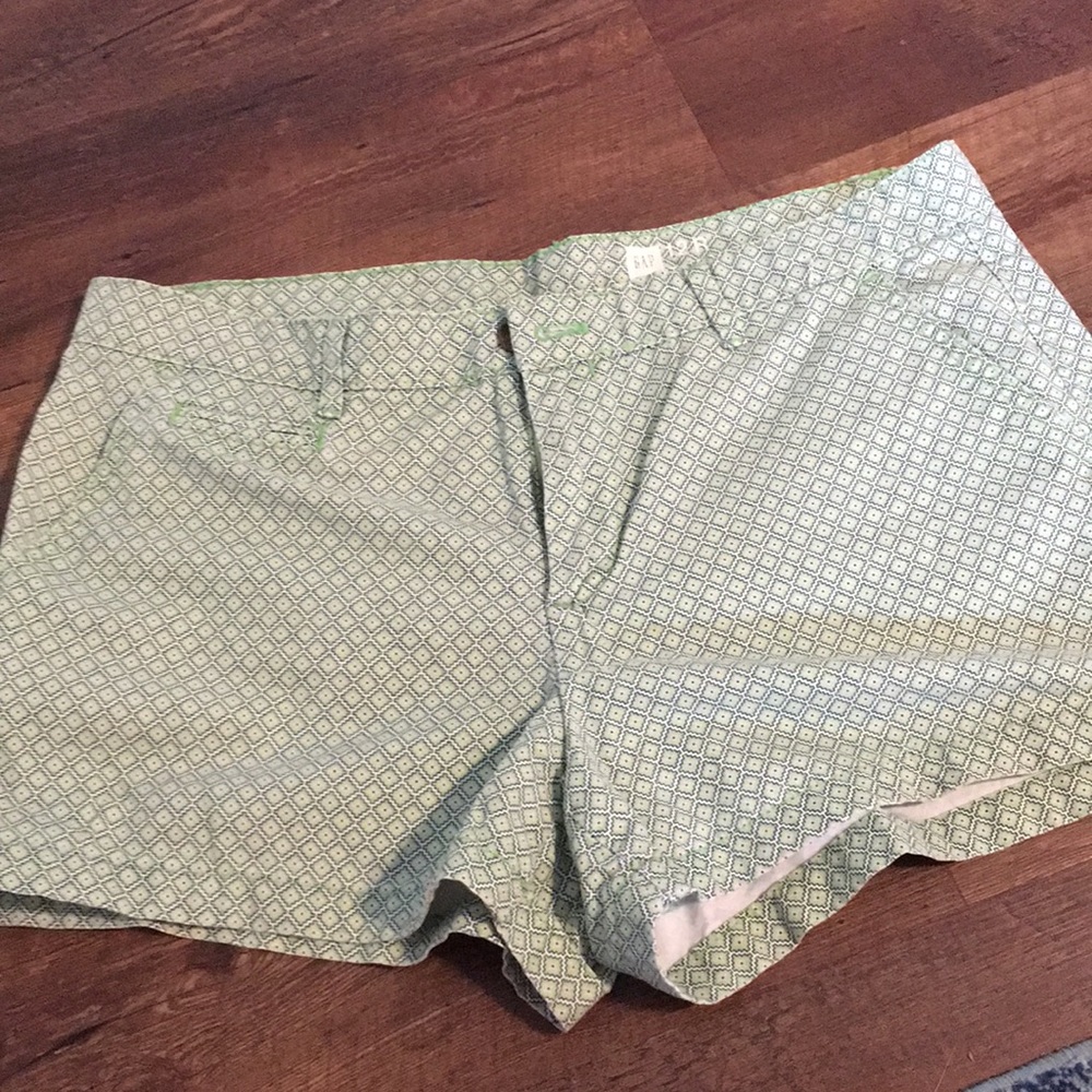 Gap patterned shorts, size 12r